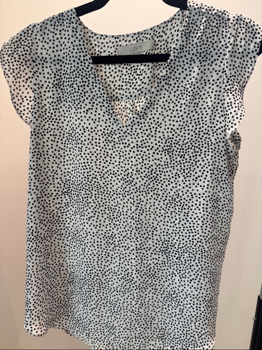 LOFT Black Dot White Sleeveless V-Neck Blouse
